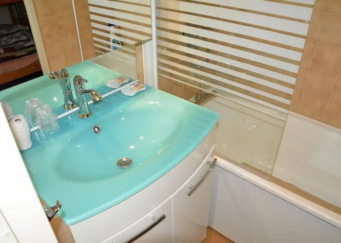 Loue Studio-cabine A *